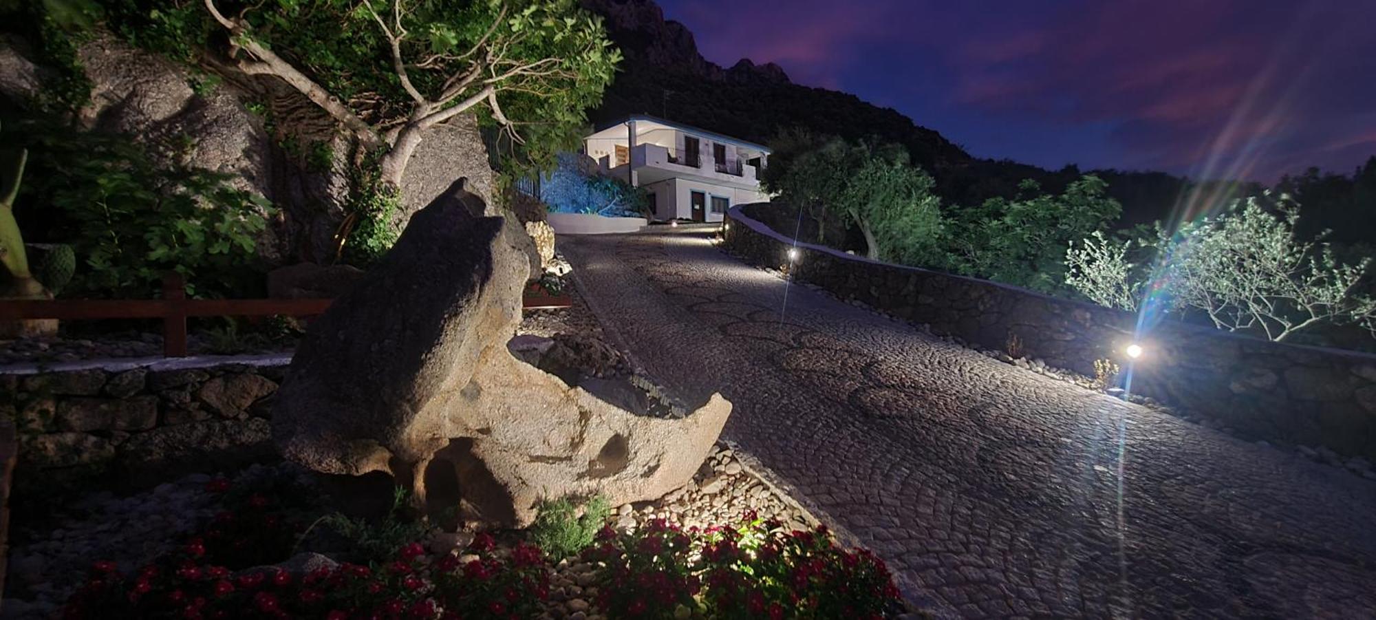 B&B Tiscali Dorgali Bagian luar foto
