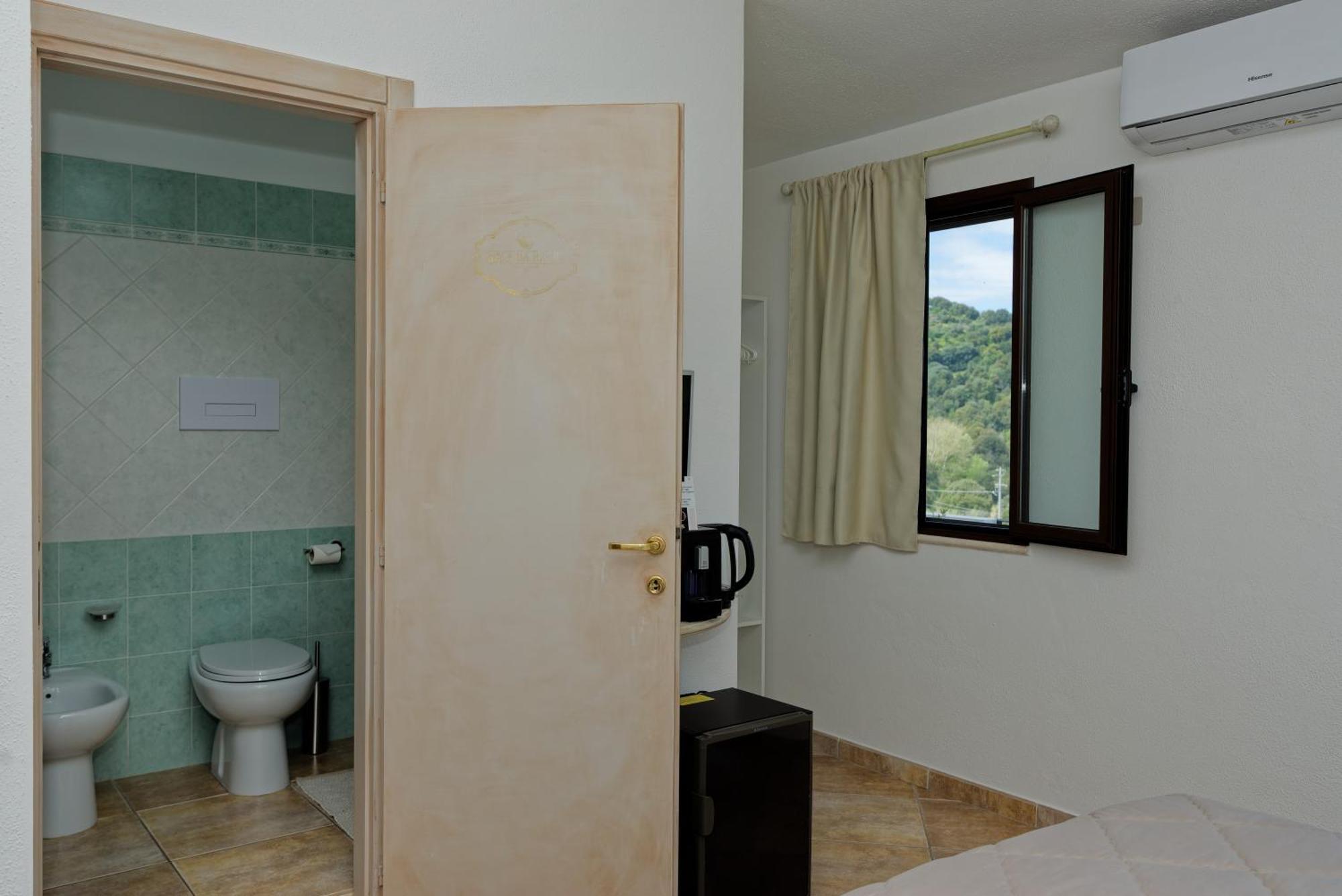 B&B Tiscali Dorgali Bagian luar foto