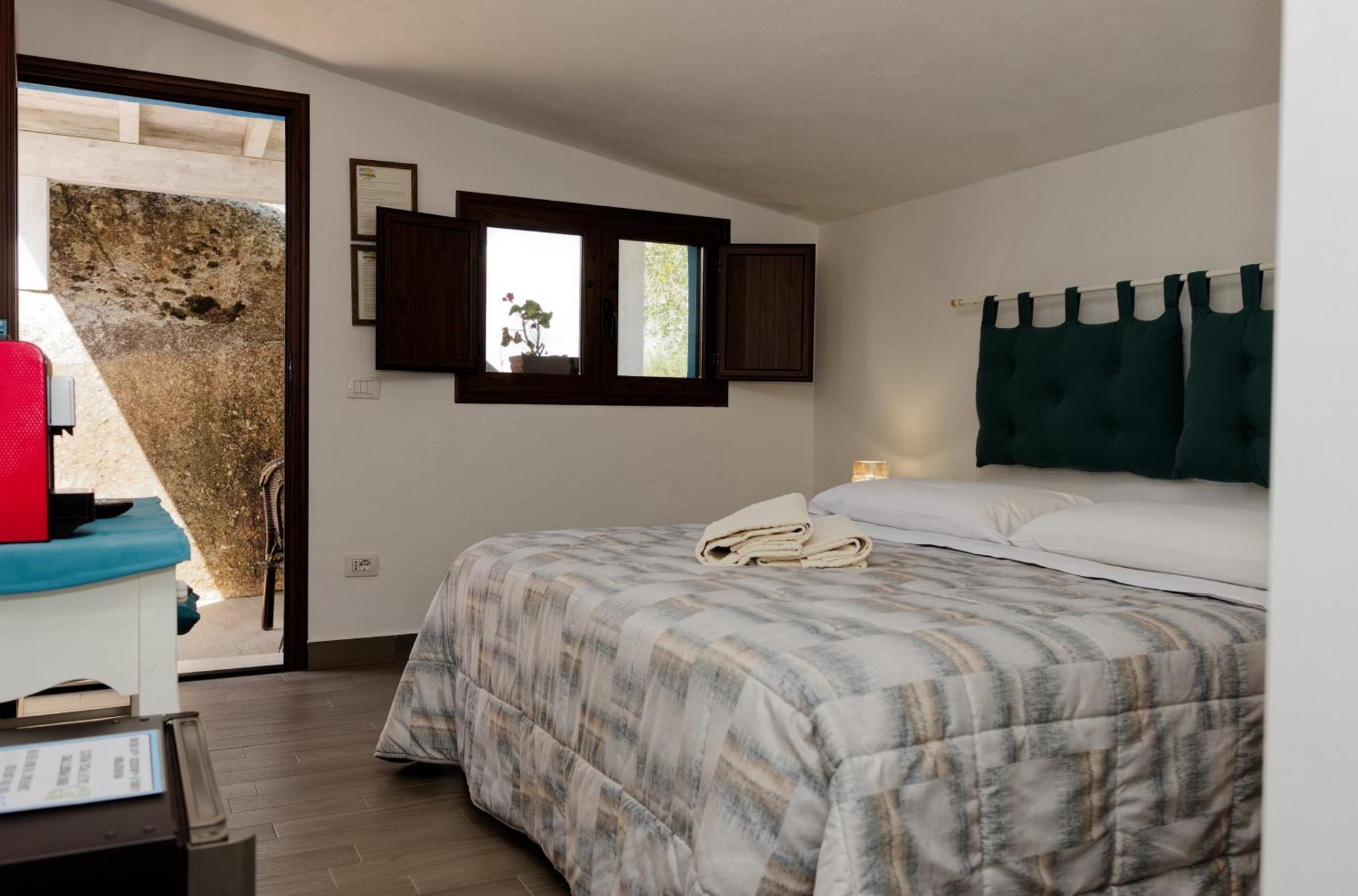 B&B Tiscali Dorgali Bagian luar foto